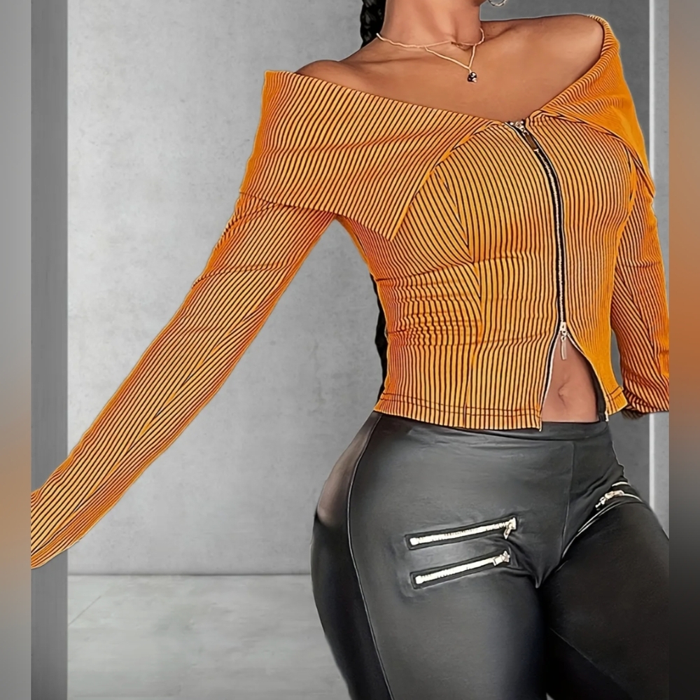 🧡 Off-Shoulder Zip Top - Picture 3 of 4